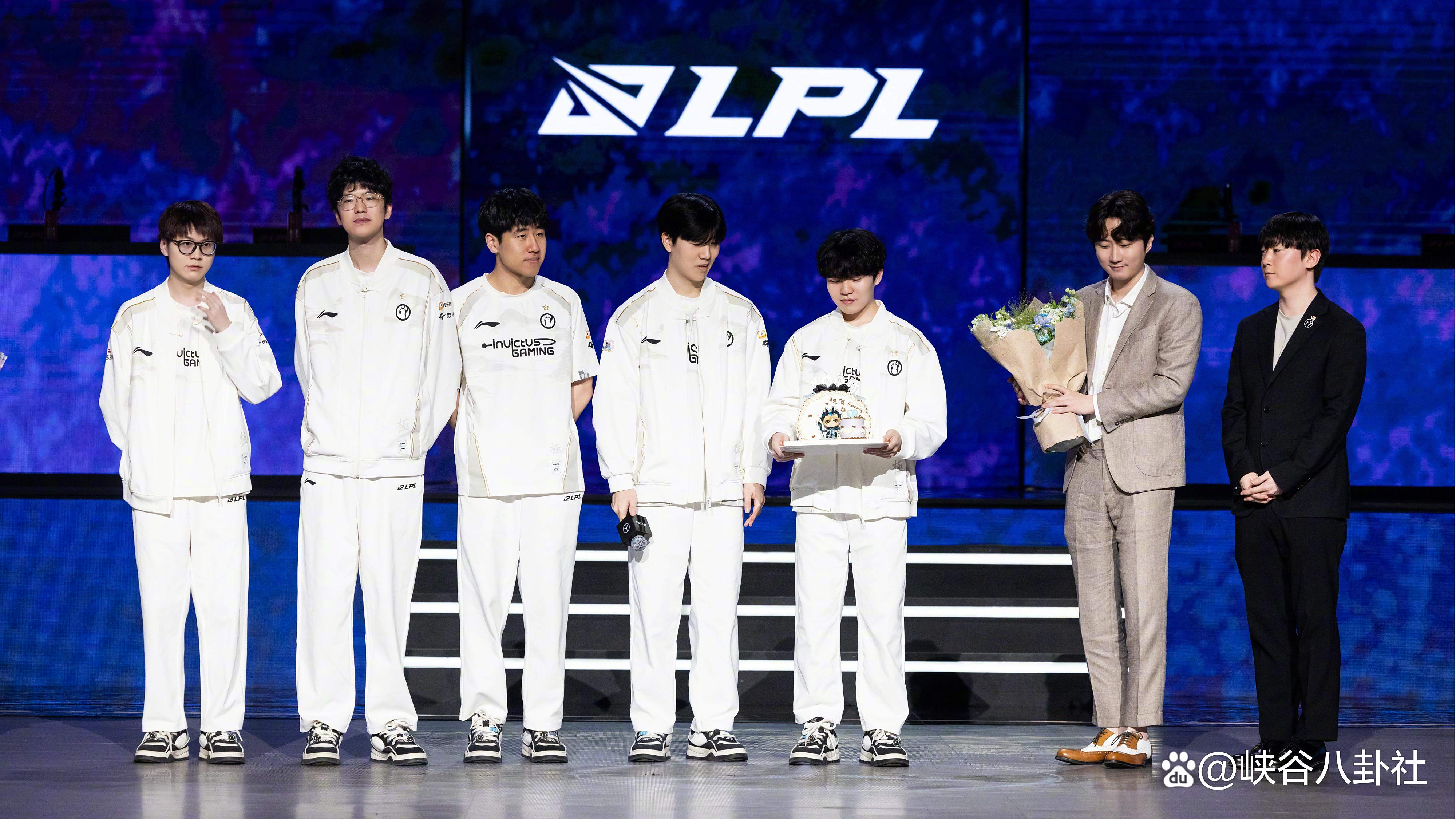 九游体育APP-表现优异引发热议！，Rookie在德国队比赛中战术调整再创辉煌时刻的简单介绍