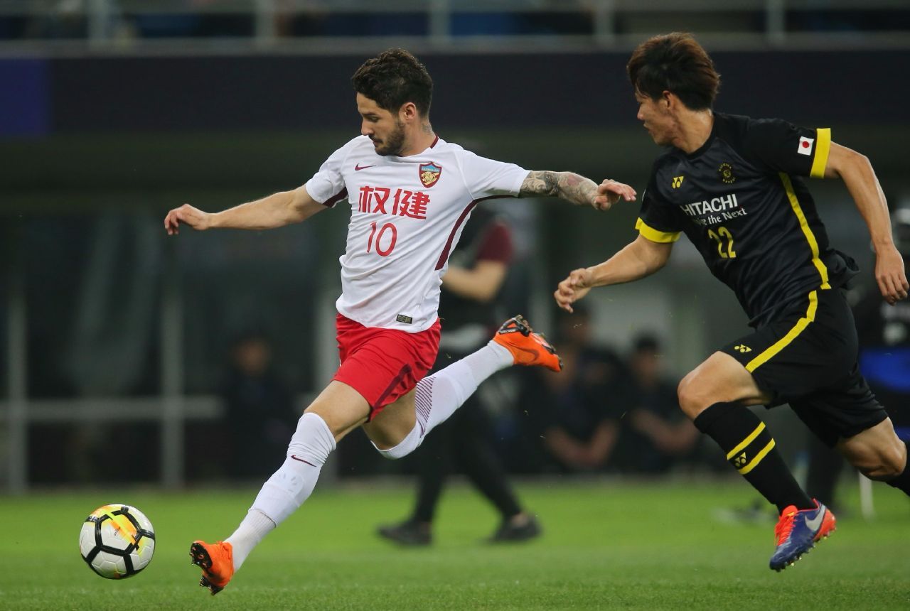 九游体育官网-今晨比利亚雷亚尔备战中超，绝杀压哨细节曝光，目标明确，细节决定成败(西甲前瞻皇家社会vs比利亚雷亚尔)