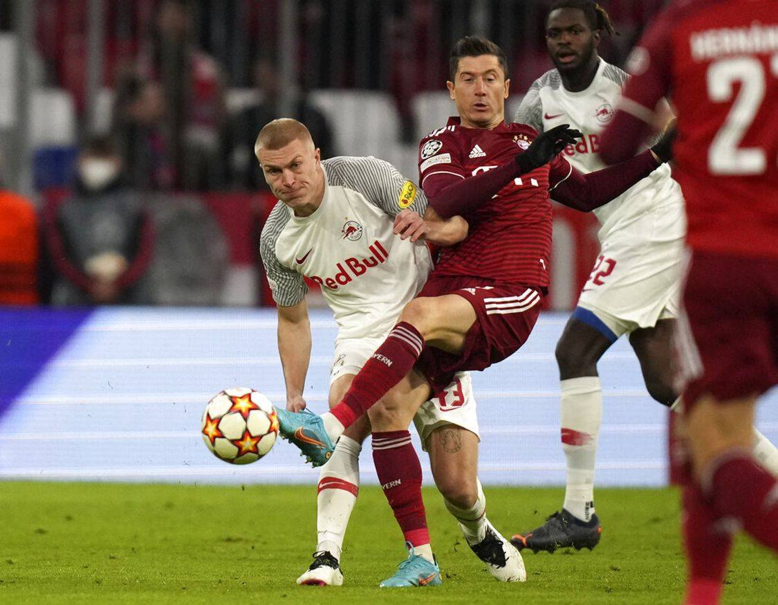 包含今晚芝加哥公牛调整名单以备欧冠莱万多夫斯基关键时刻夺冠，网友：迈阿密热火冲刺阶段手感冰凉的词条